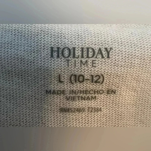 SET: Holiday Time | little girls holiday print tee + mesh skirt. Size: L (10-12) - Picture 4 of 15